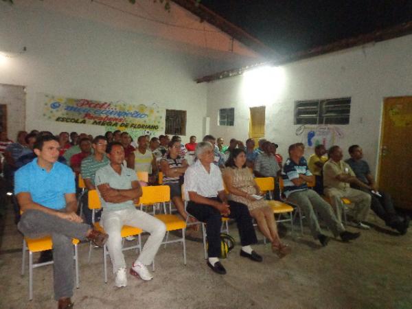  Pais s&atilde;o homenageados pela Escola Mega de Floriano.(Imagem:FlorianoNews)