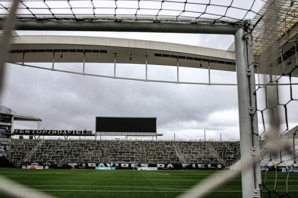 Grandes clubes de SP perdem R$ 200 milhões com ausência de torcedores