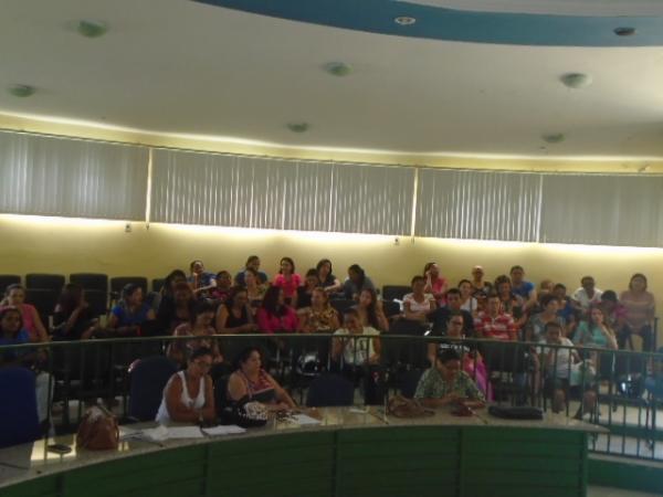 SINTE Regional de Floriano realiza assembl&eacute;ia com servidores da rede municipal.(Imagem:FlorianoNews)