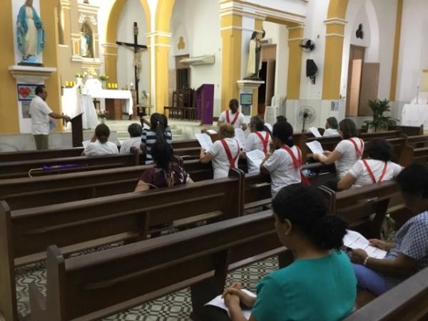 Igrejas católicas do mundo inteiro iniciam "24 horas para o Senhor"