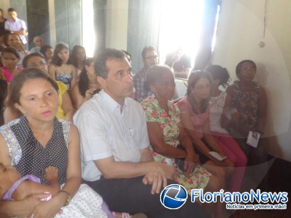 Gilberto J&uacute;nior participa do encerramento do festejo da Comunidade Ara&ccedil;&aacute;s.(Imagem:FlorianoNews)
