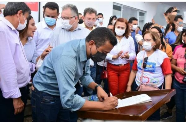 Deputado Francisco Costa participa da inauguração da UPA em Floriano