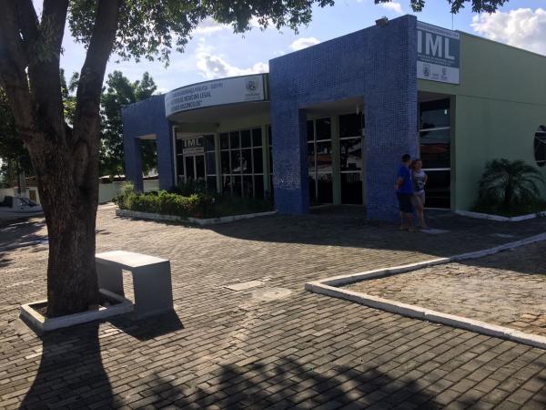 Mulher é morta a facadas dentro da própria casa na cidade de Altos