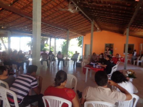 Floriano sedia encontro de lideranças sindicais da educação.(Imagem:FlorianoNews)