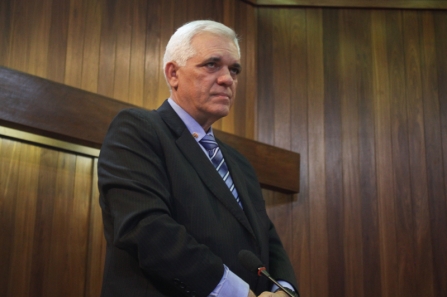 Alepi aprecia viagem do governador e projetos que criam cargos no TJE