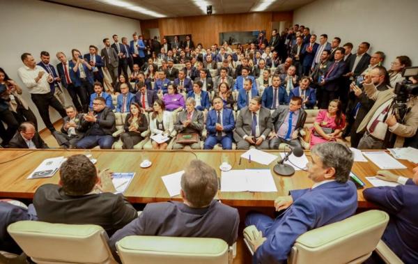 Levantamento aponta que 90 prefeituras do Piauí gastam mais do que arrecadam