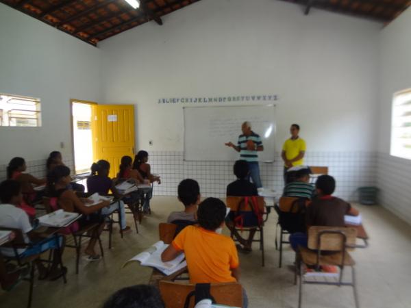 Comiss&atilde;o organizadora d&aacute; pontap&eacute; inicial para o Festival de Cantores Estudantis 2012.(Imagem:FlorianoNews)