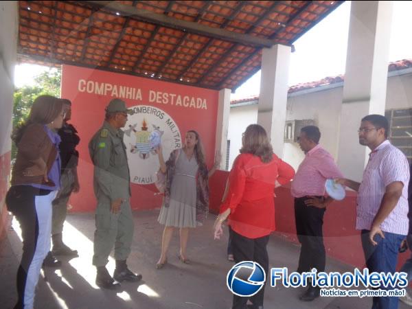 Secret&aacute;ria de Seguran&ccedil;a visita quartel da PM de Floriano.(Imagem:FlorianoNews)