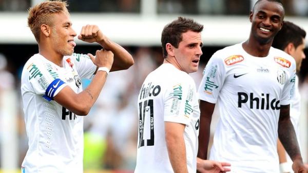 Na volta de Ganso à Vila, Neymar faz gol e assistências, e Peixe bate SP