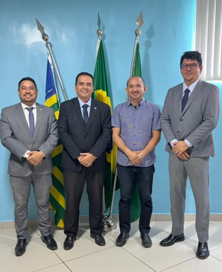 Câmara de Floriano e OAB alinham parceria para oferta de cursos pela Escola do Legislativo