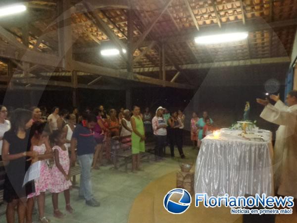 Festejo de Nossa Senhora dos Rem&eacute;dios &eacute; encerrado no bairro Melad&atilde;o.(Imagem:FlorianoNews)