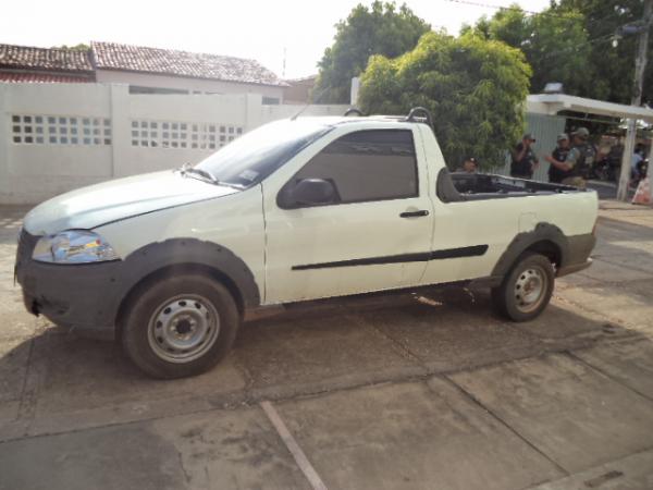 Carro roubado em Brasília há 3 meses é recuperado em Floriano