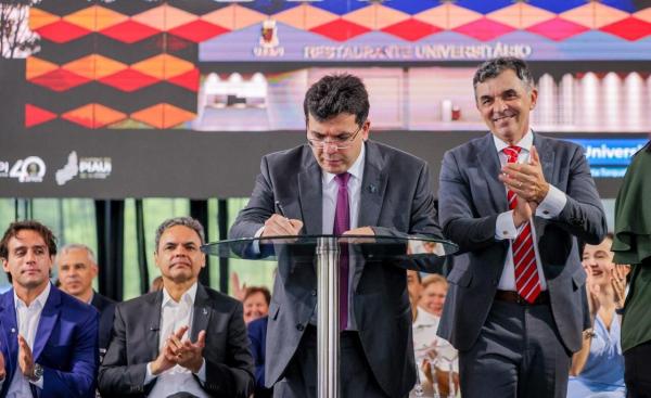 Rafael Fonteles autoriza convocação de 47 professores aprovados em concurso da Uespi