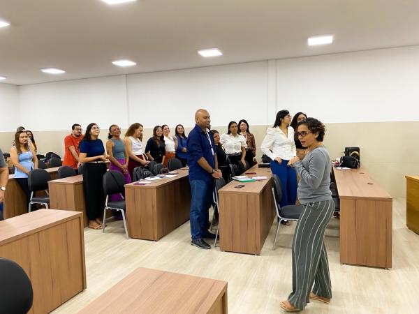 Formação orienta equipes para ampliar a prevenção, o acolhimento e a segurança no ambiente escolar. (Imagem:Ascom Seduc)