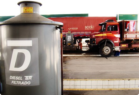 Novo reajuste: preço do litro de diesel deve aumentar R$ 0,12