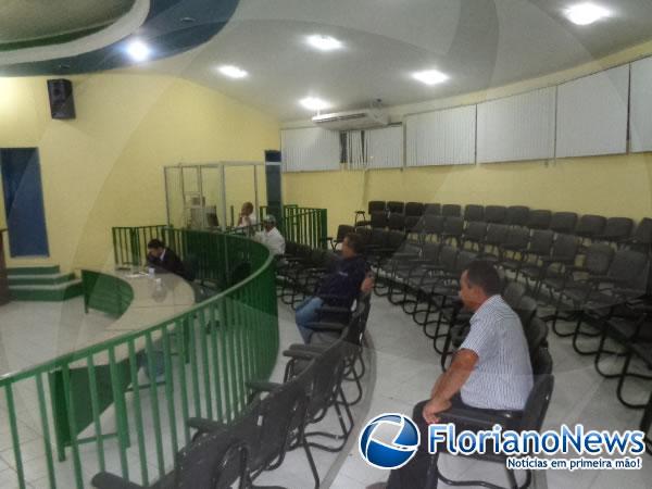 Apresenta&ccedil;&atilde;o de Projetos e Requerimentos marcaram Sess&atilde;o Ordin&aacute;ria na C&acirc;mara de Floriano.(Imagem:FlorianoNews)