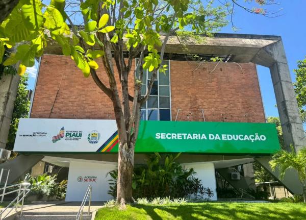 Seduc divulga resultado final do concurso para professor e convoca candidatos para prova didática