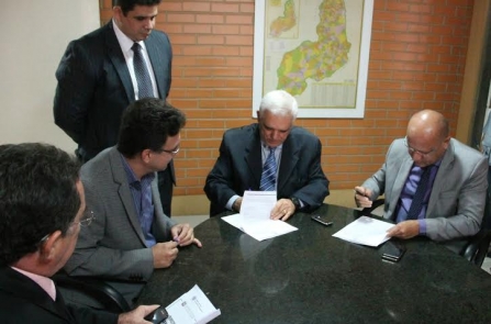 Legislativo é o primeiro a assinar Termo de Cooperação com a SeadPrev