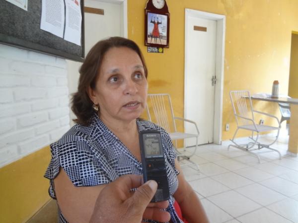 Greve de professores está suspensa, diz Léa Almeida