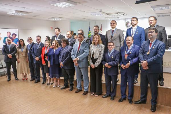  Valdeci Cavalcante &eacute; homenageado com a Medalha do M&eacute;rito do Minist&eacute;rio P&uacute;blico no Piau&iacute;(Imagem:Divulga&ccedil;&atilde;o)