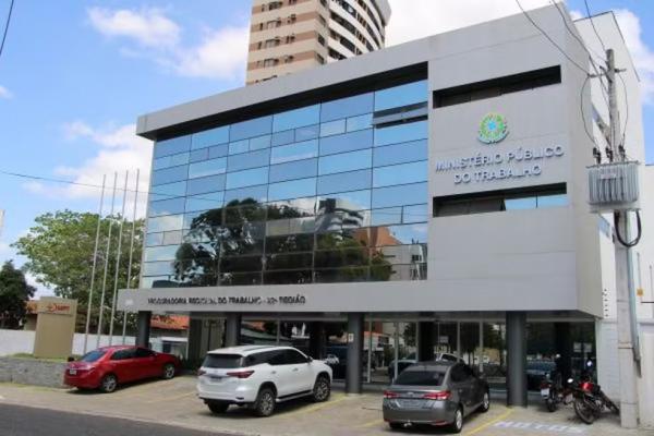 Sócio de supermercado em Floriano é condenado a pagar R$ 100 mil por assédio sexual