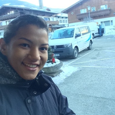 Em treino na Áustria, Sarah Menezes ironiza neve: "Está um pouco frio"