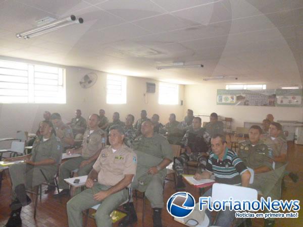 DEIP realiza capacita&ccedil;&atilde;o de coordenadores e monitores do Curso de Forma&ccedil;&atilde;o de Soldados.(Imagem:FlorianoNews)