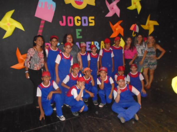 Escola Pequeno Pr&iacute;ncipe realiza XIV Feira de Conhecimento.(Imagem:FlorianoNews)