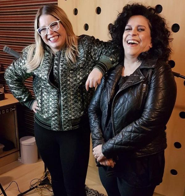 Presente em álbum de Gal Costa, Marília Mendonça é citada duplamente no novo disco de Caetano Veloso