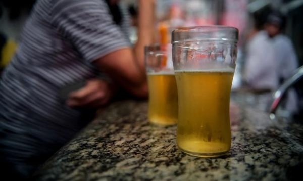 Cerveja pode ficar mais cara em dezembro no Piauí; entenda