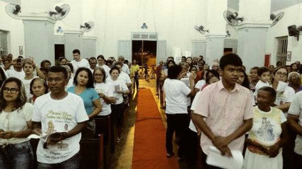 Padre Luiz de Fran&ccedil;a &eacute; empossado na Par&oacute;quia de Nossa Senhora de Nazar&eacute;.(Imagem:FlorianoNews)