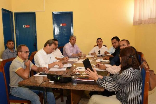 Município de Floriano presta contas dos dois primeiros quadrimestres de 2017 ao Legislativo