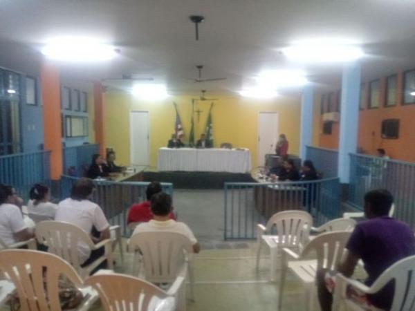 Projetos s&atilde;o aprovados por unanimidade em sess&atilde;o na C&acirc;mara de Bar&atilde;o de Graja&uacute;.(Imagem:FlorianoNews)
