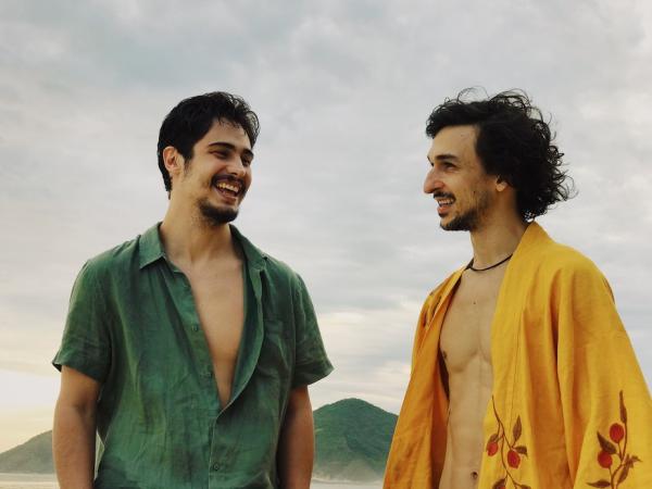 Duo Beraderos segue trilhas do Brasil em álbum com a benção de Milton Nascimento