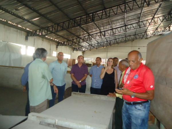 Secret&aacute;rio de Administra&ccedil;&atilde;o fala sobre poss&iacute;vel PPP no Mercado Central de Floriano.(Imagem:FlorianoNews)