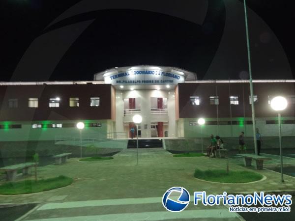 Novo Terminal Rodovi&aacute;rio de Floriano come&ccedil;a a funcionar.(Imagem:FlorianoNews)