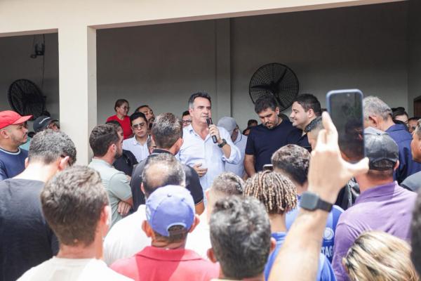 Em Cocal, em meio a uma multidão, Ciro Nogueira entrega obras e anuncia benefícios para população