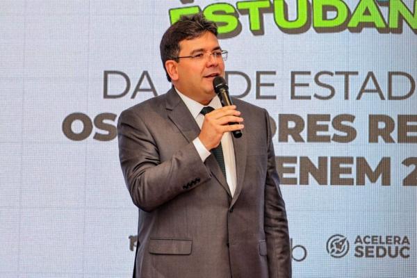 Governador anuncia premiação para gerências de educação que baterem a meta do Ideb