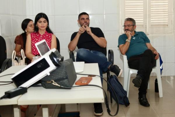 Secretaria de Saúde promove palestra do Julho Laranja e reforça prevenção ortodôntica infantil em Floriano.(Imagem:Secom)