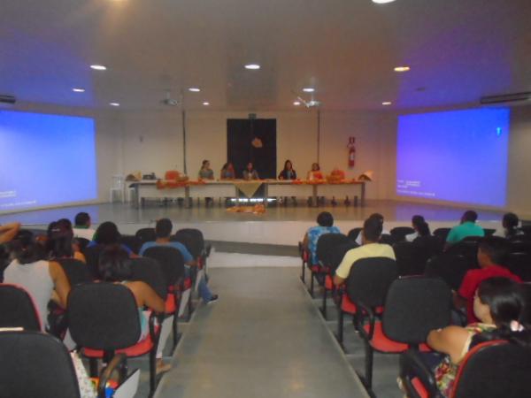 Licenciatura em Educação do Campo debate resgate à cultura florianense