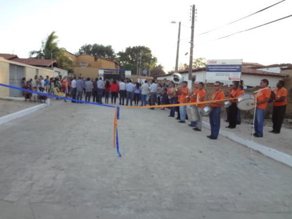 Prefeitura de Floriano inaugura ponte no bairro Irapu&aacute; II.(Imagem:FlorianoNews)