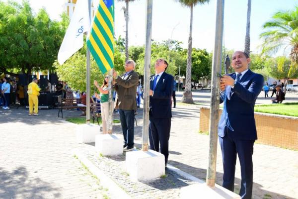 Prefeitura abre oficialmente a Semana da P&aacute;tria em Floriano(Imagem:Secom)