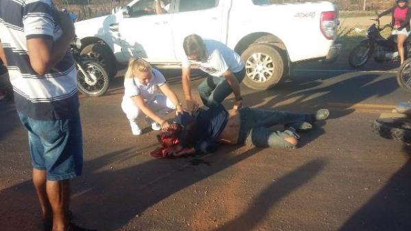 Motociclista fica gravemente ferido em acidente em Bar&atilde;o de Graja&uacute;.(Imagem:Reprodu&ccedil;&atilde;o/Whats App)