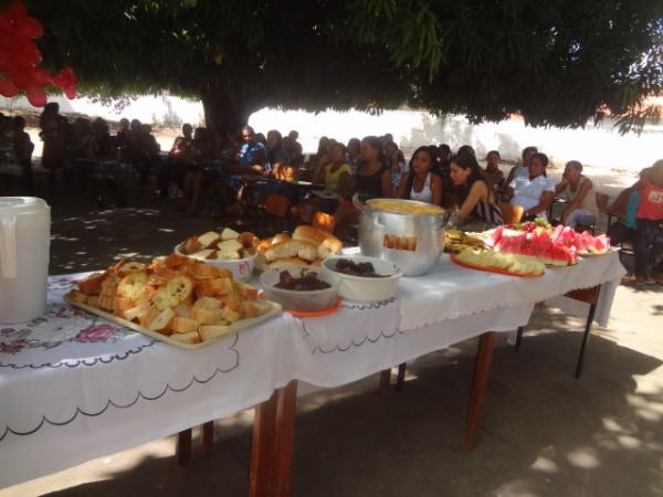 Escola Municipal realizou comemora&ccedil;&atilde;o para as m&atilde;es.(Imagem:FlorianoNews)