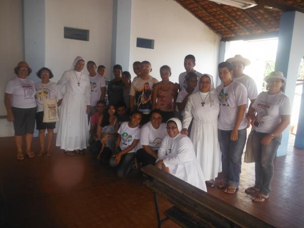 Par&oacute;quia de Santa Cruz participa das Santas Miss&otilde;es Populares.(Imagem:FlorianoNews)