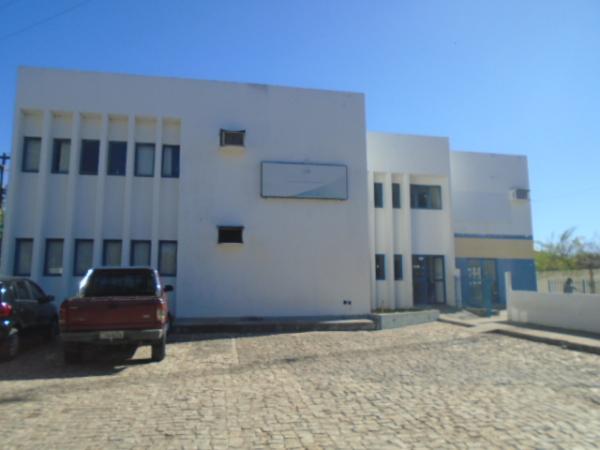 Eletrobras Distribuição Piauí mantém cortes de energia na região de Floriano