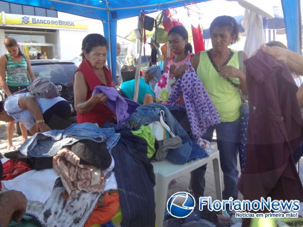 Col&eacute;gio Impacto realizou bazar beneficente.(Imagem:FlorianoNews)