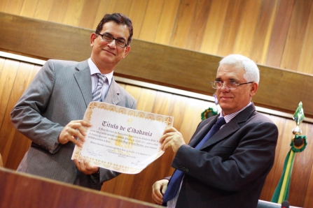 Juristas piauienses prestigiam solenidade de homenagem a João Maurício Adeodato