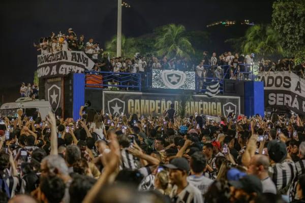 Artur Jorge confidenciou a conhecidos que come&ccedil;ou a se questionar se era querido no clube, se fazia parte dos planos, mesmo com a Libertadores em m&atilde;os.(Imagem:Alexandre Cassiano)