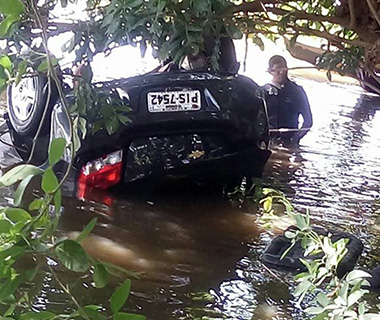 Pescador descreve resgate de vítimas em carro que caiu de ponte